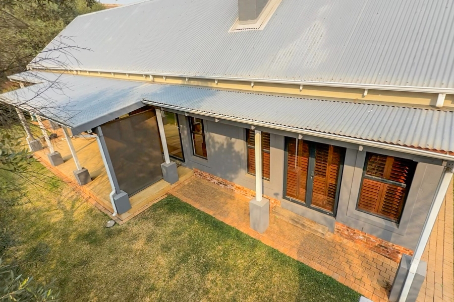 6 Bedroom Property for Sale in The Coves North West